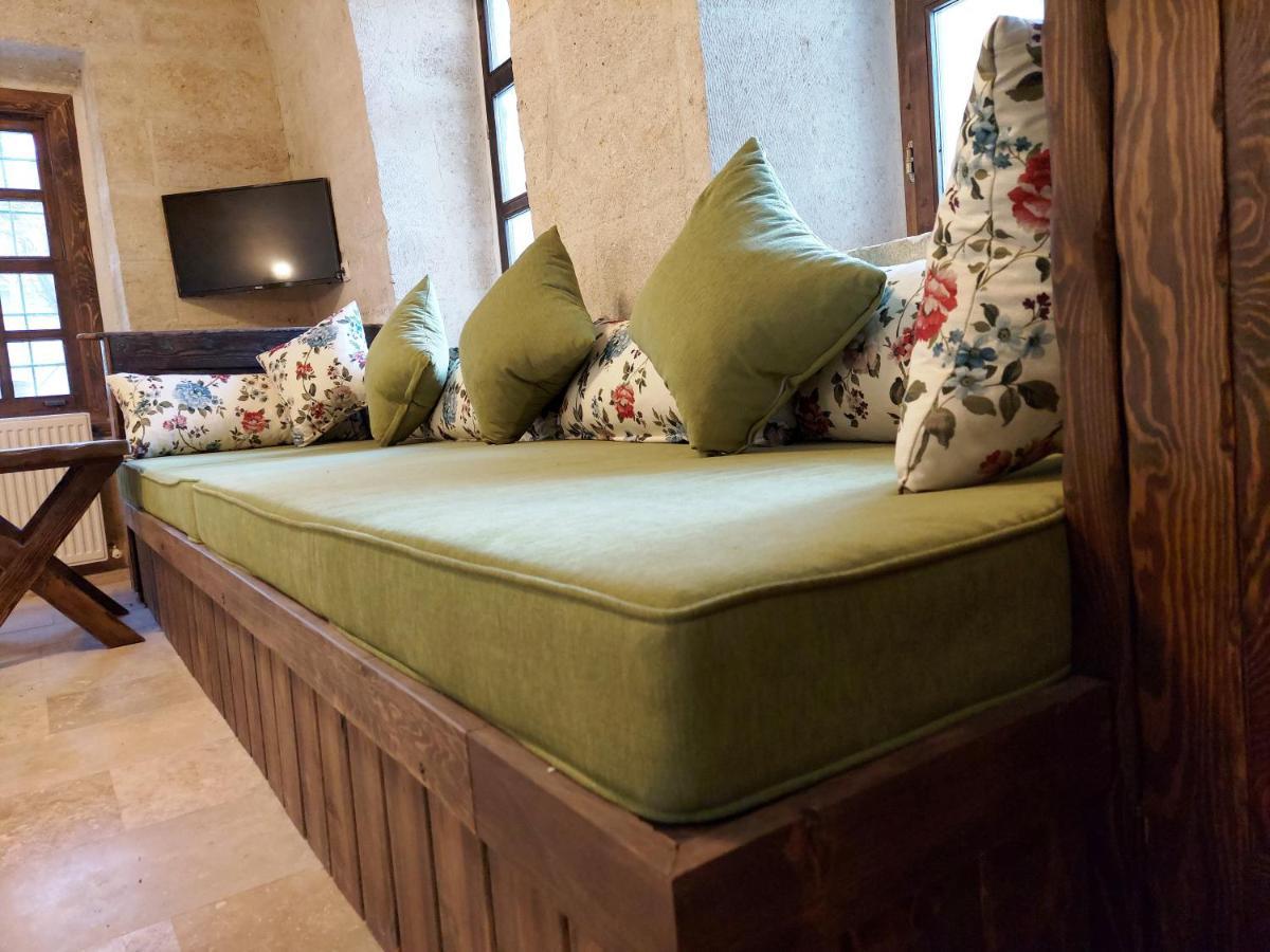 Armesos Cave Hotel 어굽 외부 사진