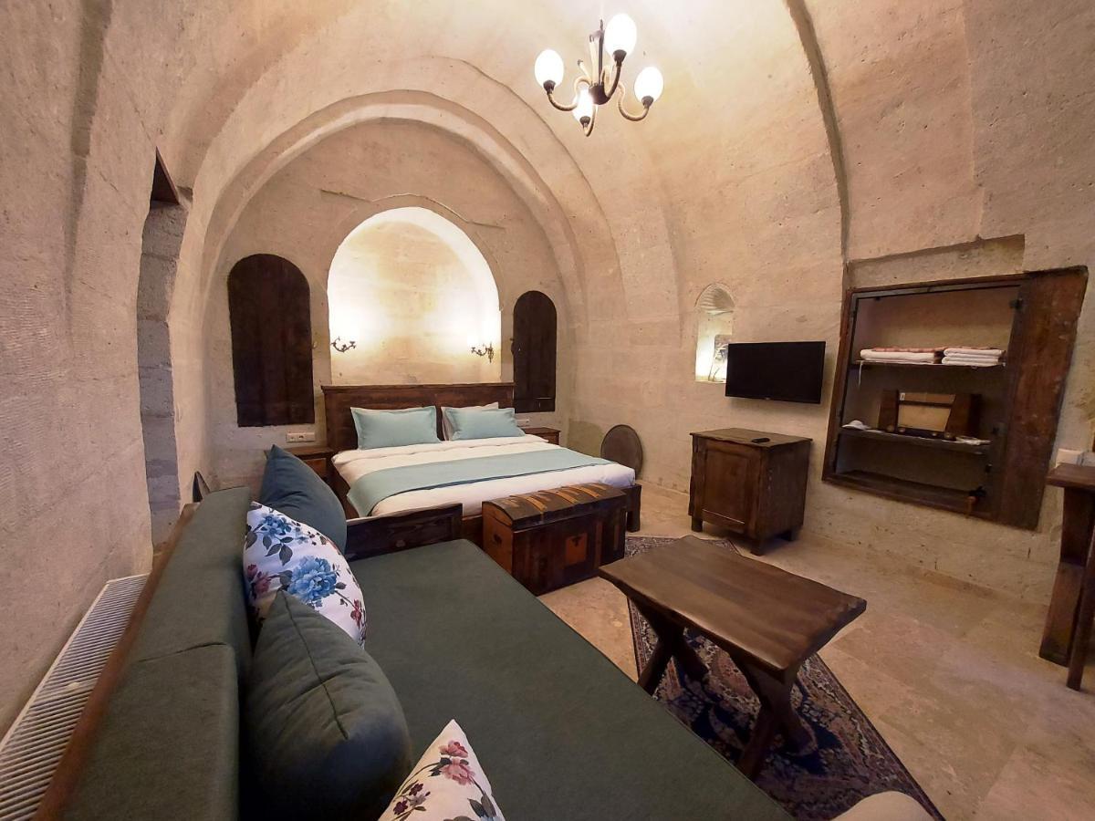 Armesos Cave Hotel 어굽 외부 사진