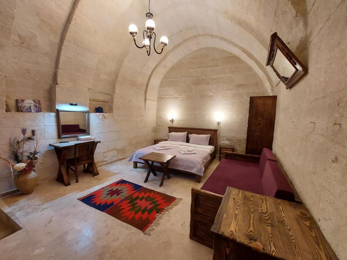 Armesos Cave Hotel 어굽 외부 사진