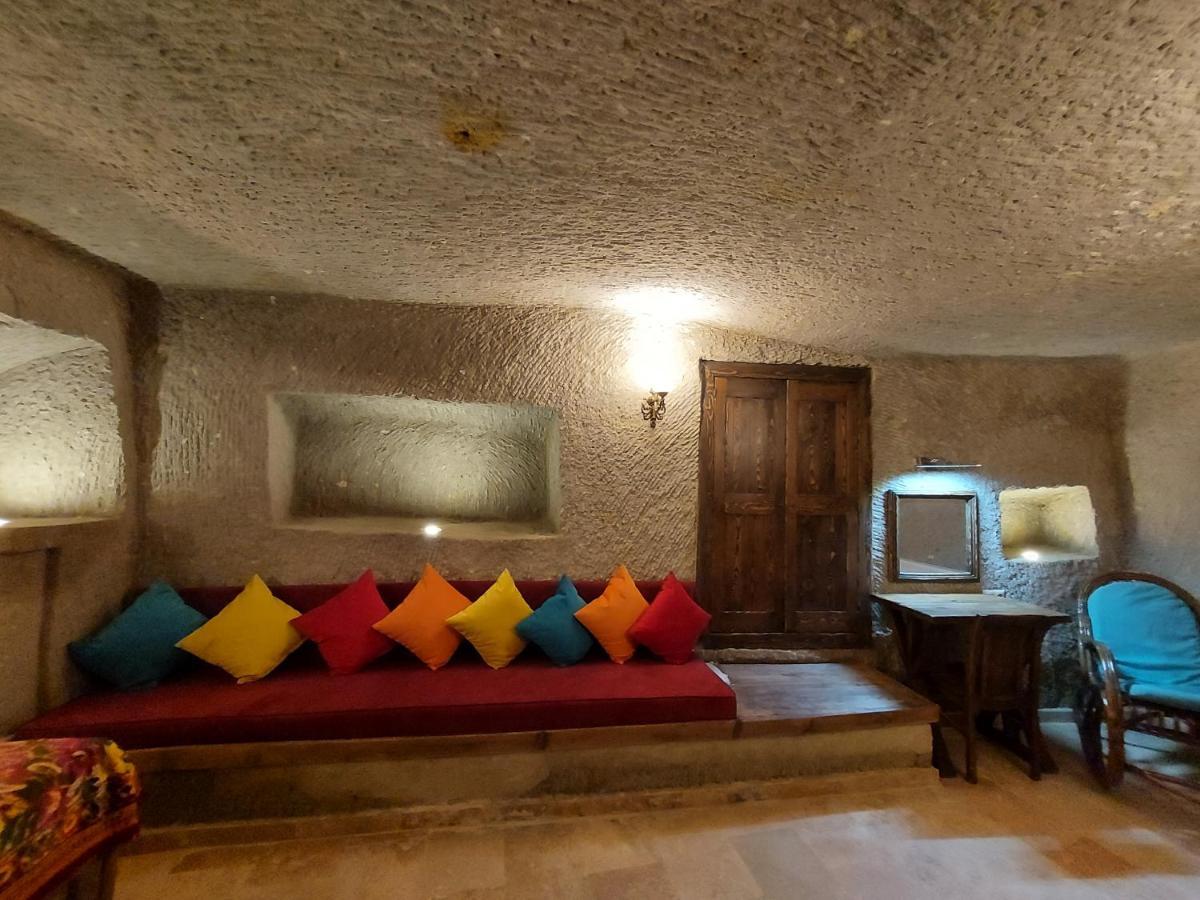 Armesos Cave Hotel 어굽 외부 사진
