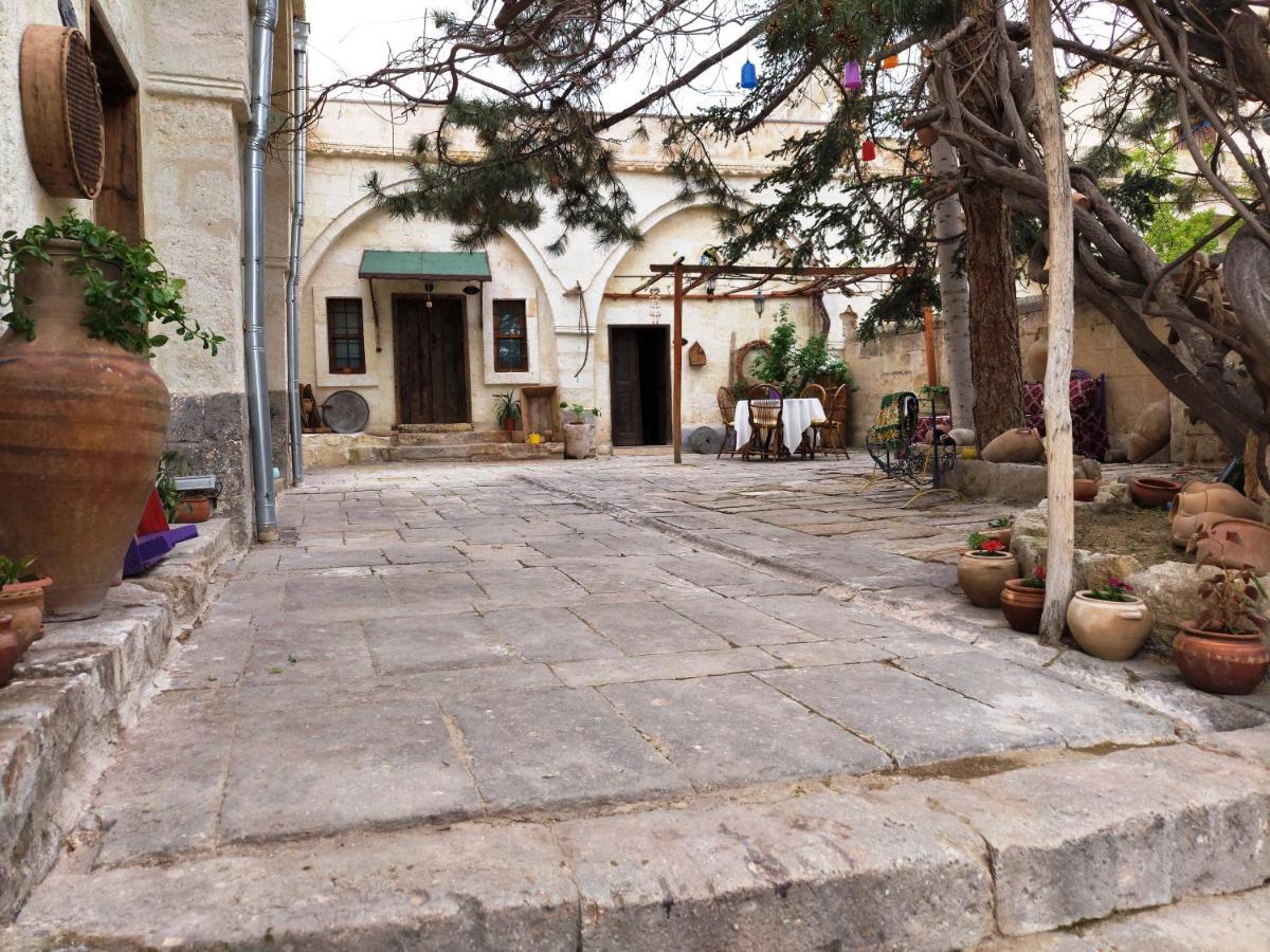Armesos Cave Hotel 어굽 외부 사진